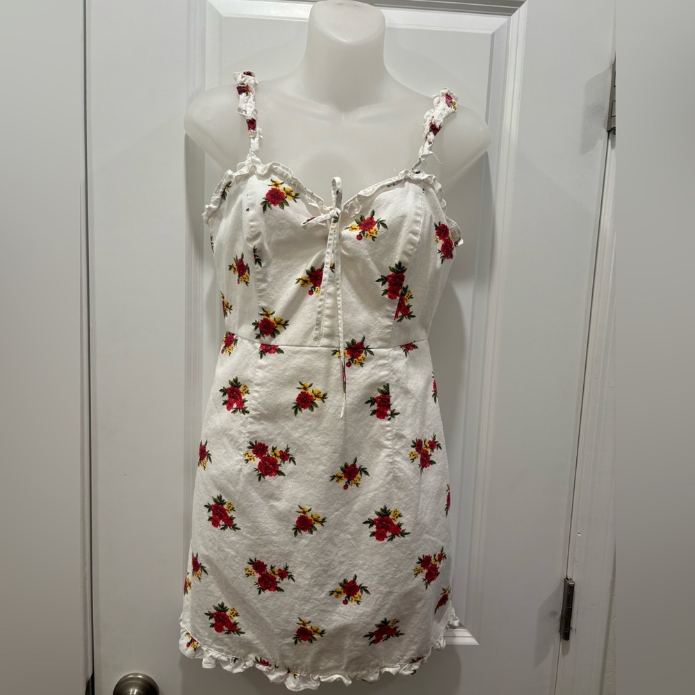 FOREVER 21 Summer dress white floral print Size Small